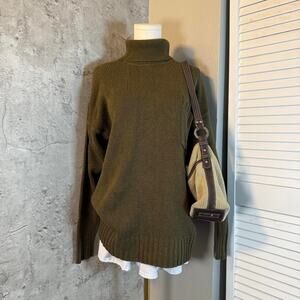 Preppy Soft Silk Club Green Turtleneck Sweater